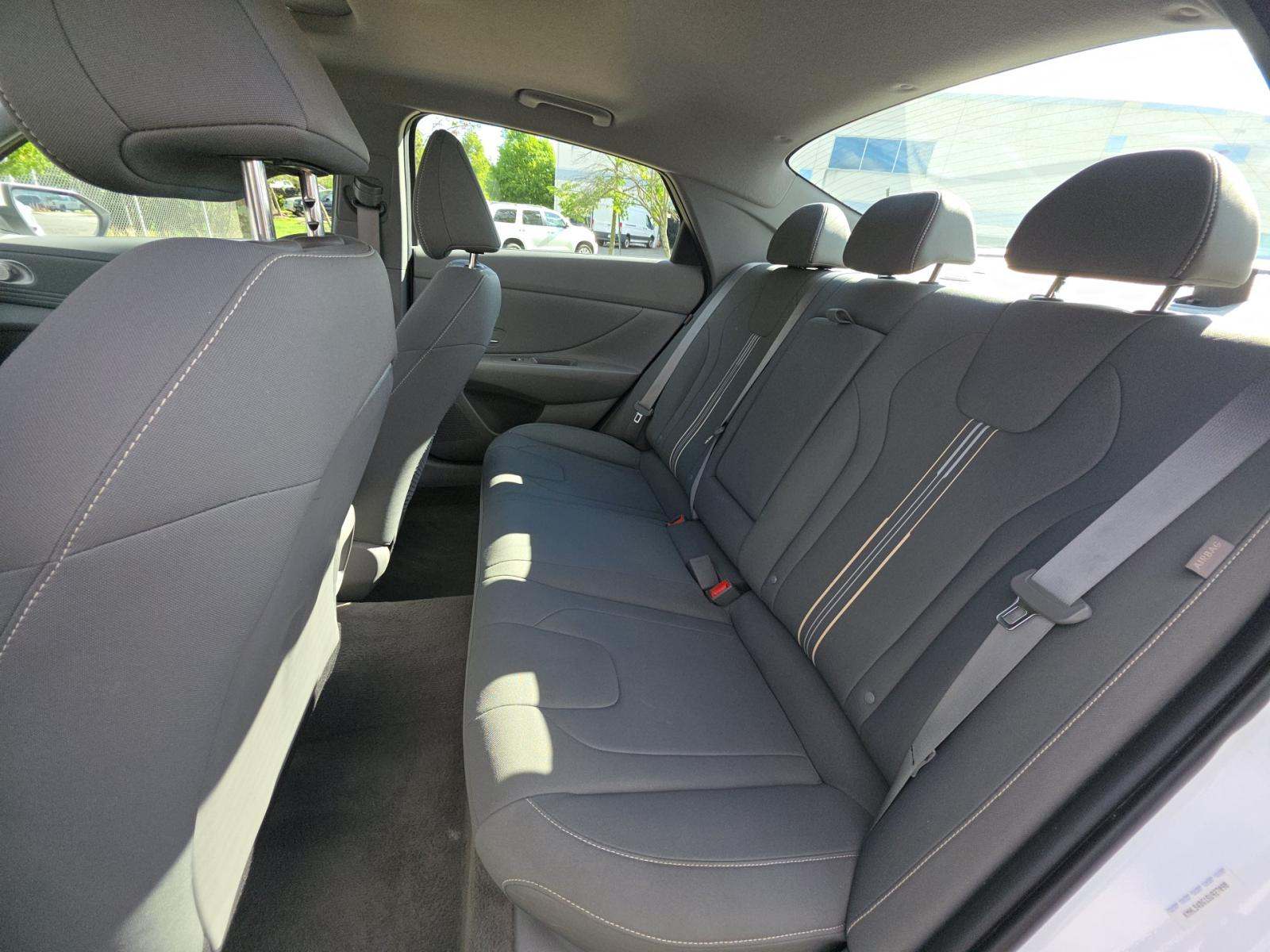 HYUNDAI SEL CONVENIENCE - 9