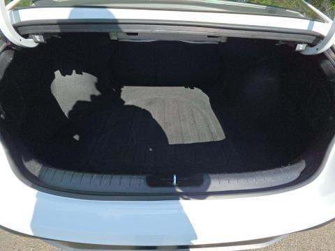 HYUNDAI SEL CONVENIENCE - 10