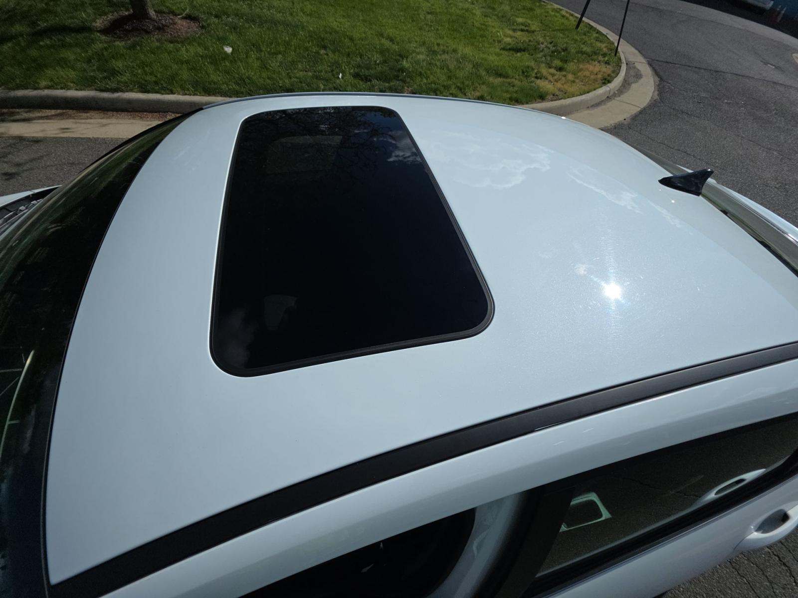 HYUNDAI SEL CONVENIENCE - 8