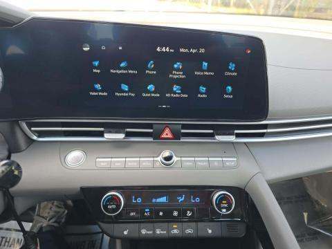 HYUNDAI SEL CONVENIENCE - 6