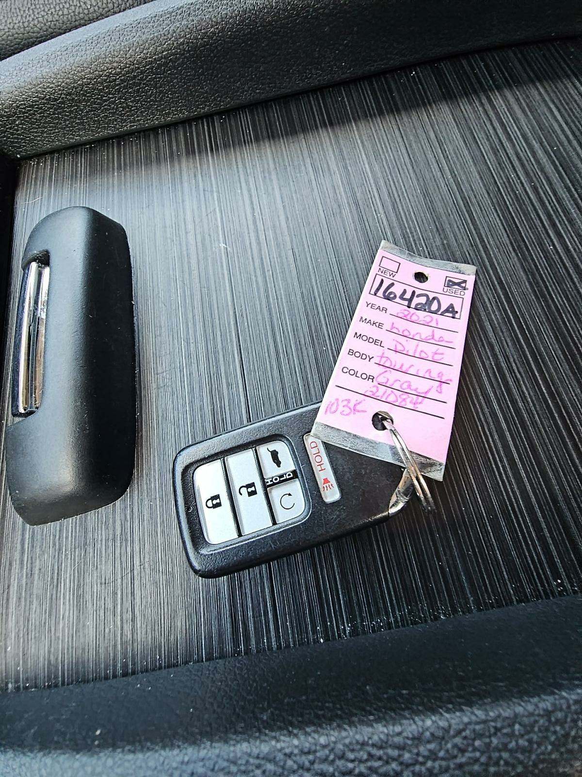 2021 Honda Pilot Touring AWD