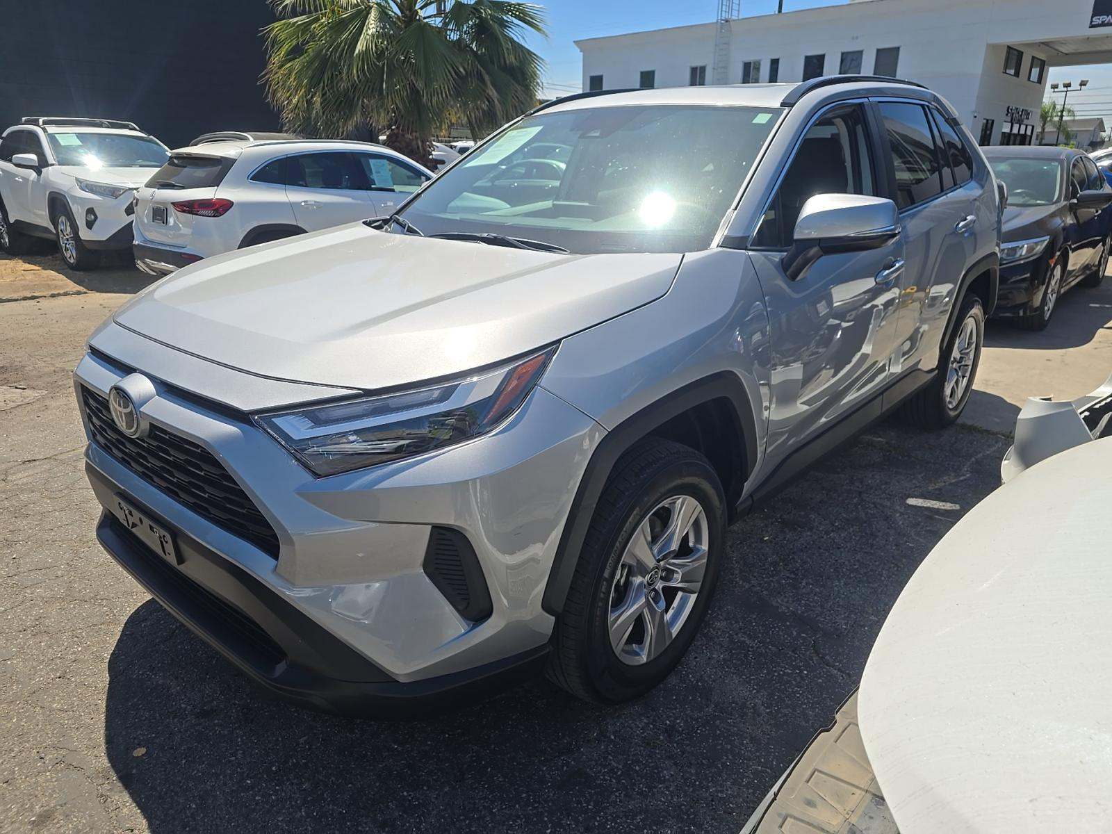2025 Toyota RAV4 XLE FWD