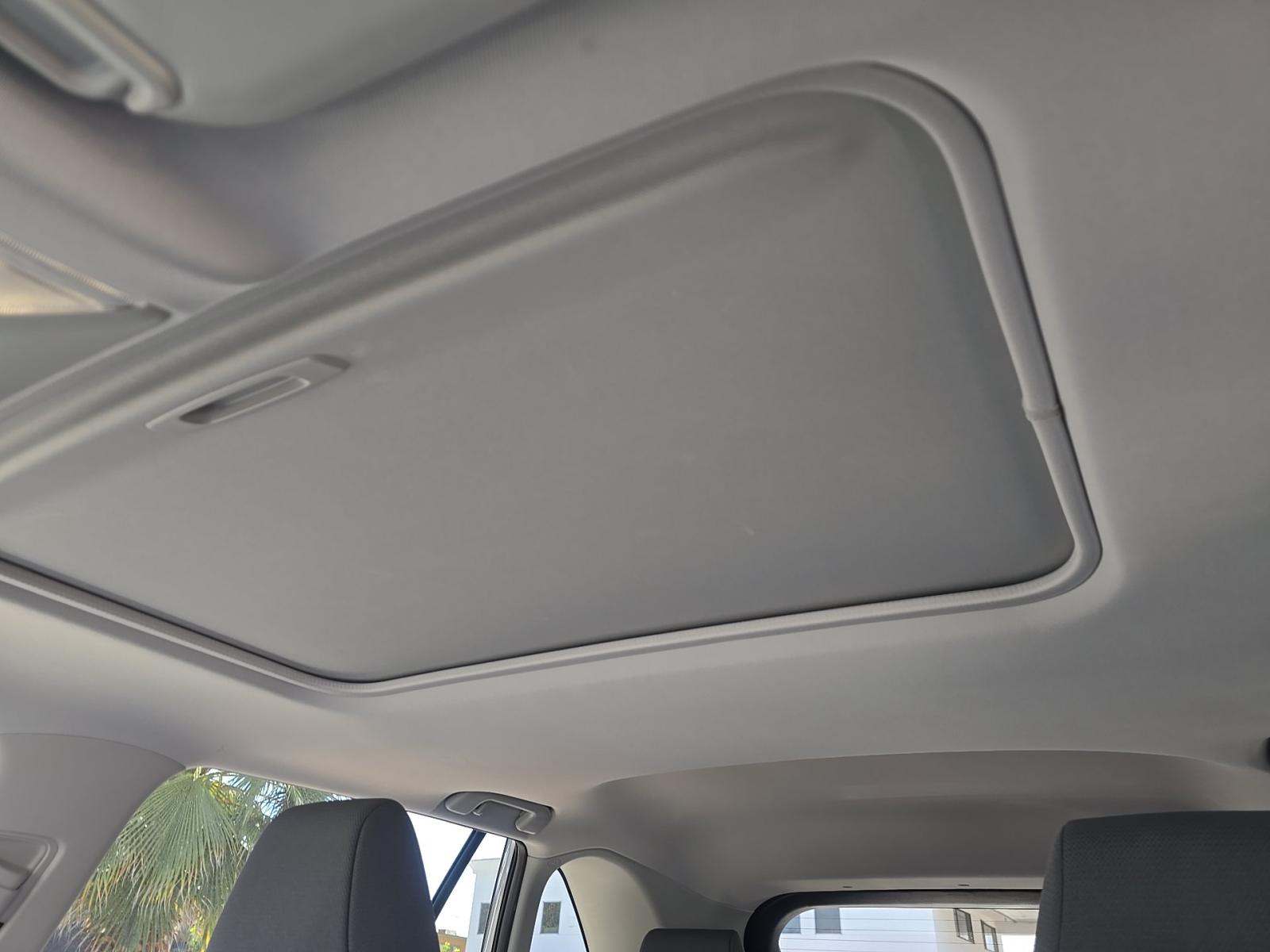2025 Toyota RAV4 XLE FWD