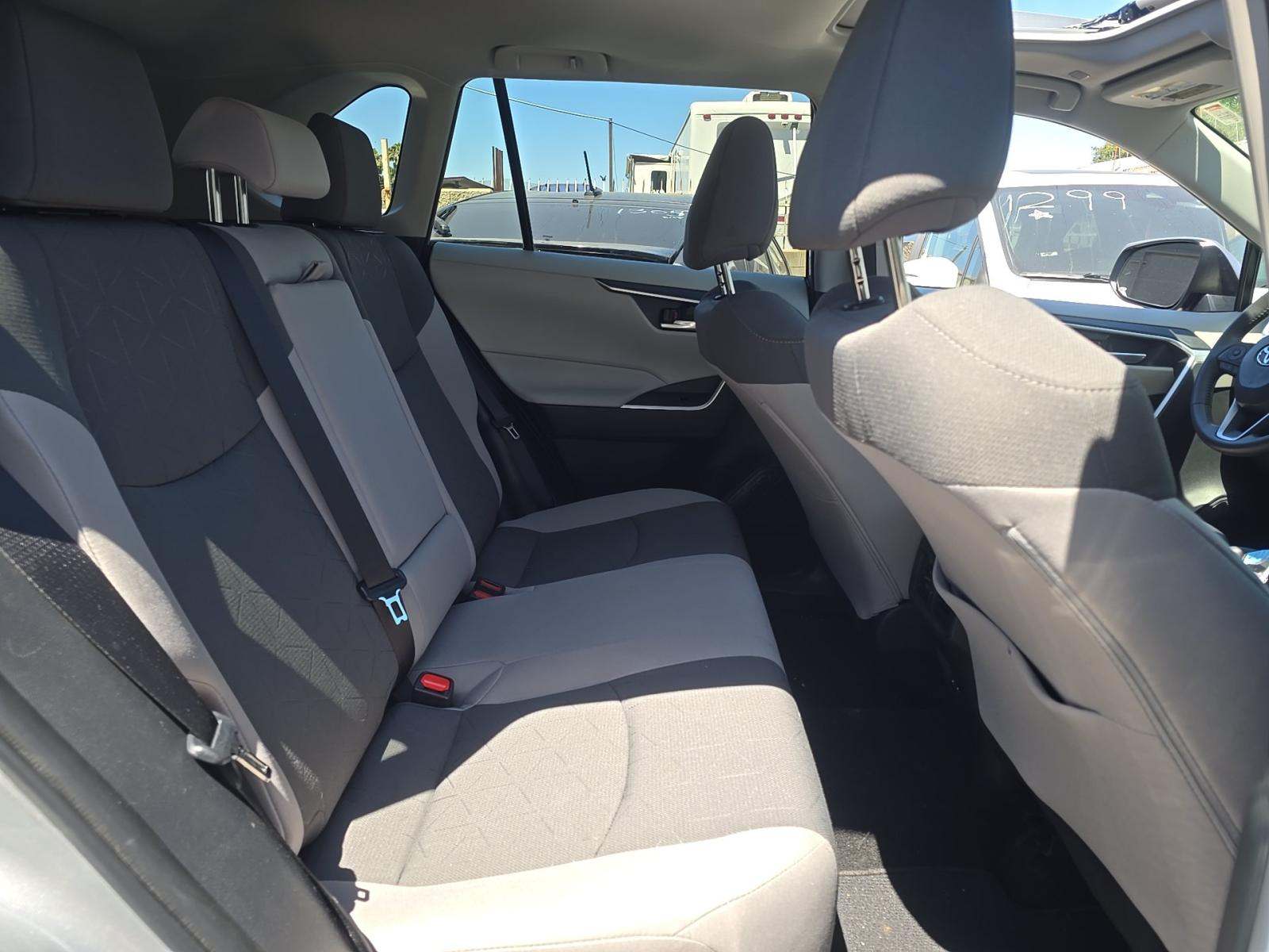 2025 Toyota RAV4 XLE FWD
