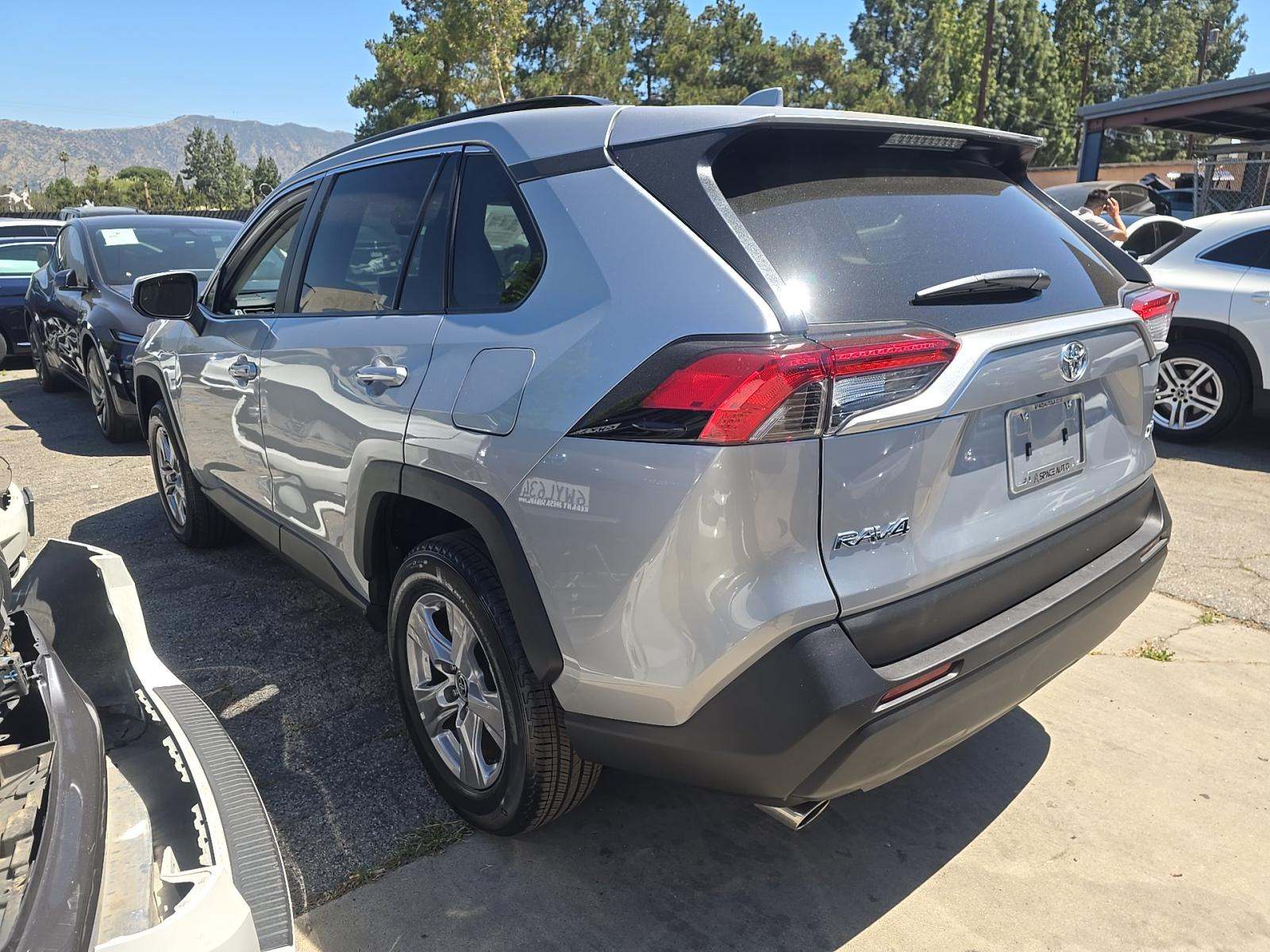 2025 Toyota RAV4 XLE FWD
