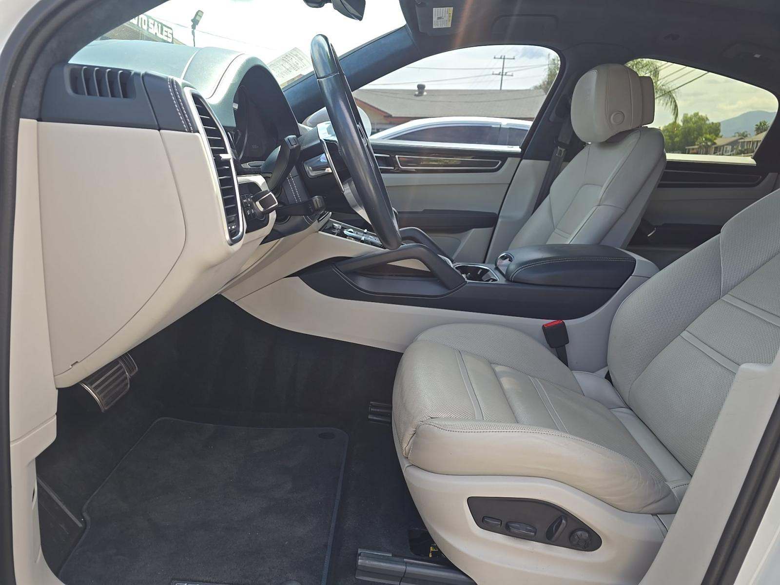 2023 Porsche Cayenne GTS AWD