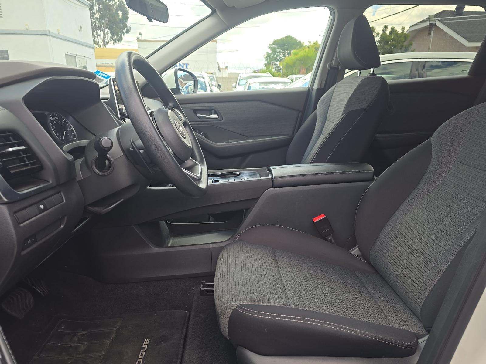 2023 Nissan Rogue SV FWD