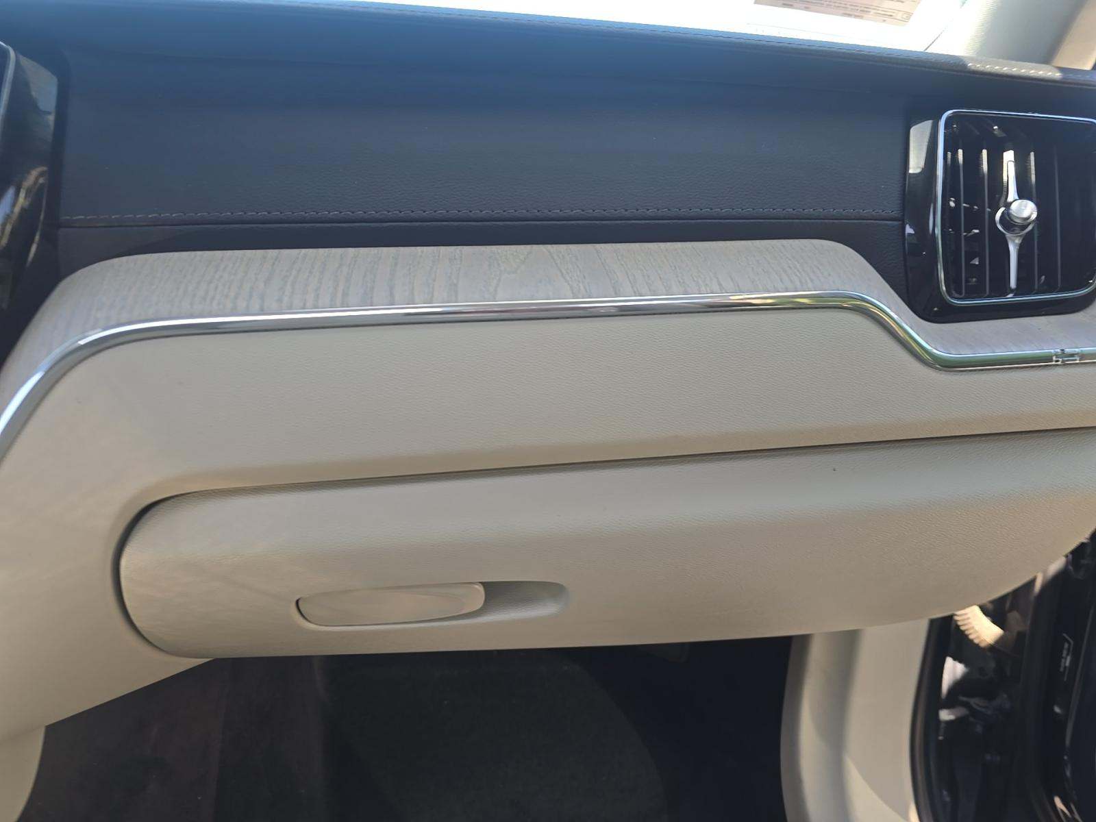 2021 Volvo XC60 T5 Inscription AWD
