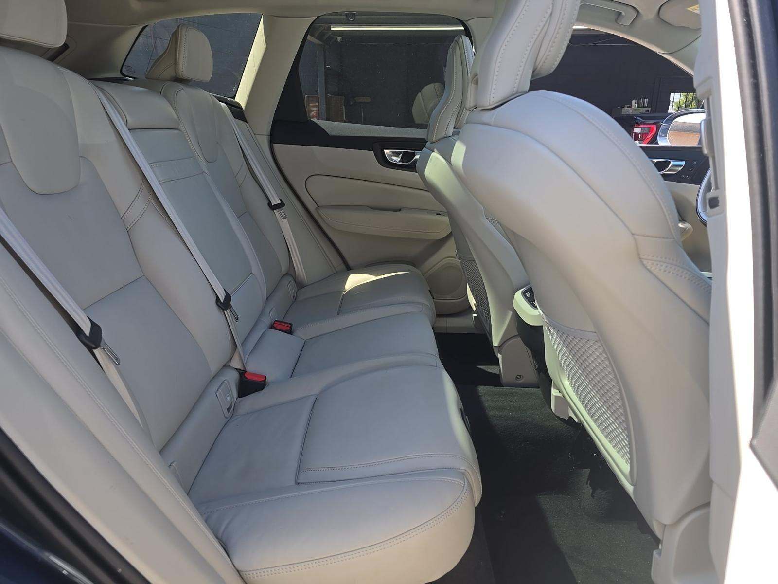 2021 Volvo XC60 T5 Inscription AWD