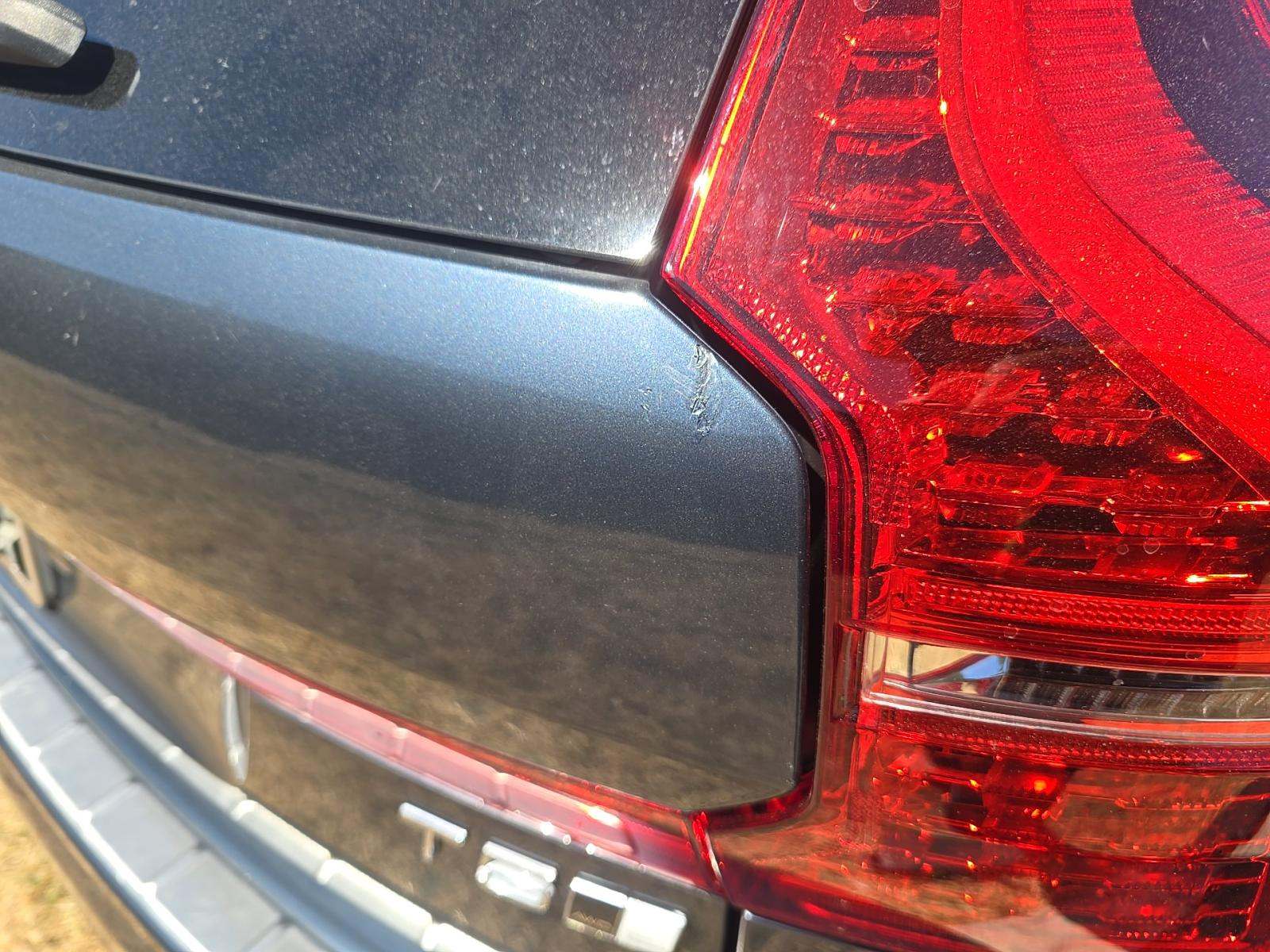 2021 Volvo XC60 T5 Inscription AWD