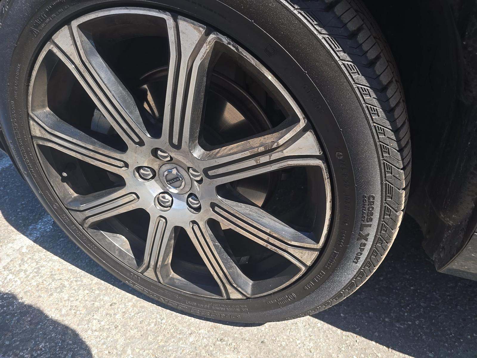 2021 Volvo XC60 T5 Inscription AWD