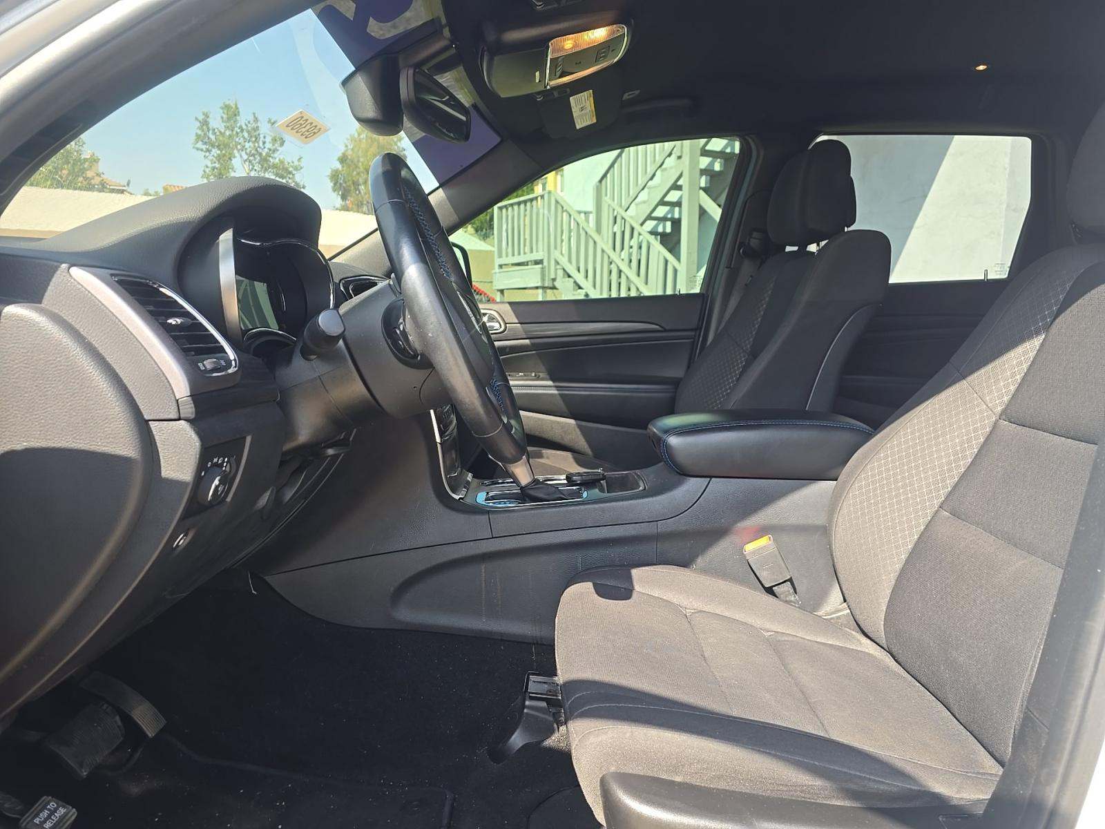 2019 Jeep Grand Cherokee Laredo Upland Edition RWD