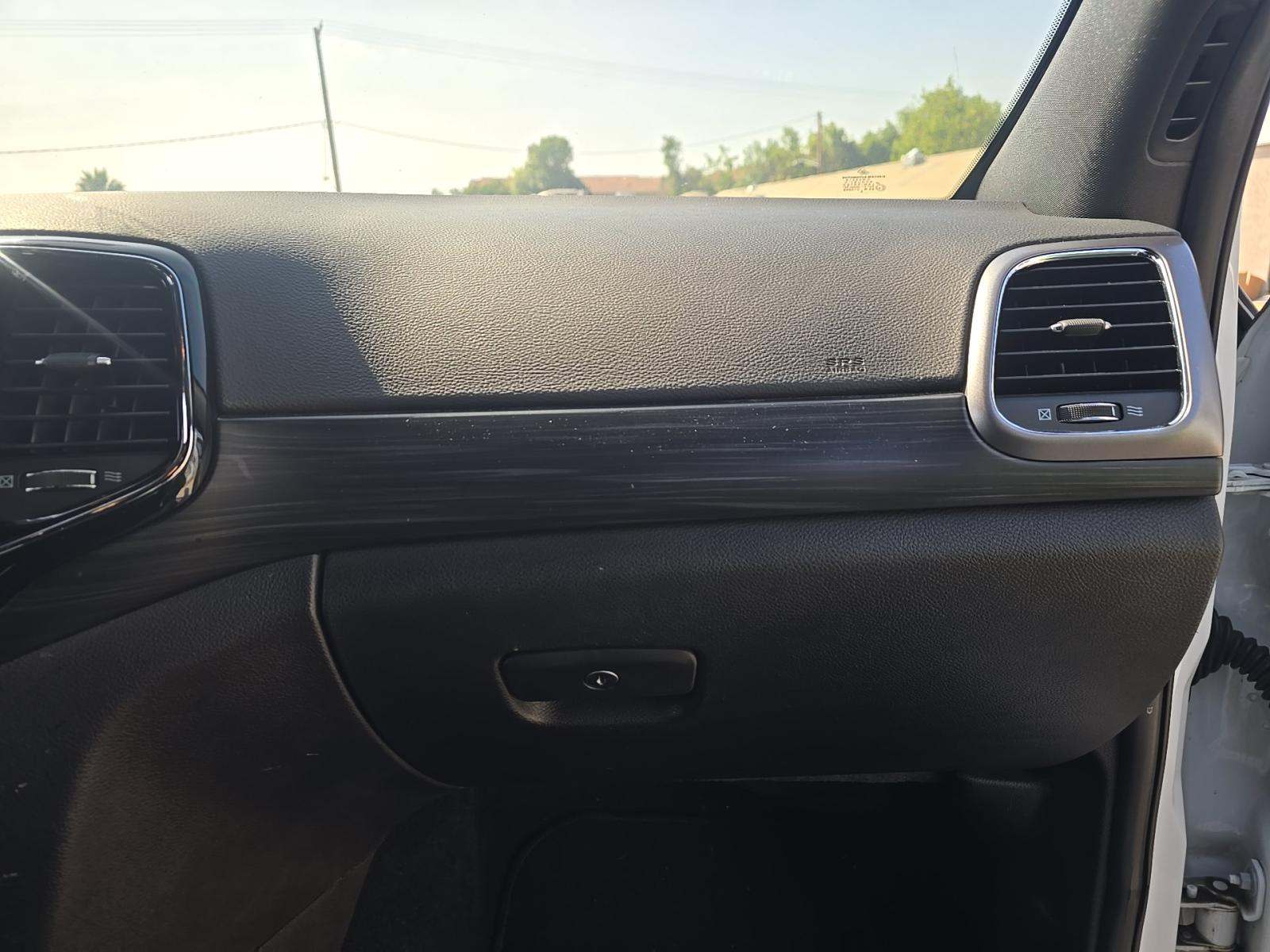 2019 Jeep Grand Cherokee Laredo Upland Edition RWD