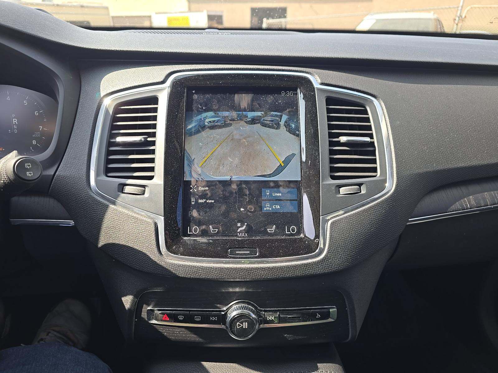 2020 Volvo XC90 T6 Momentum AWD