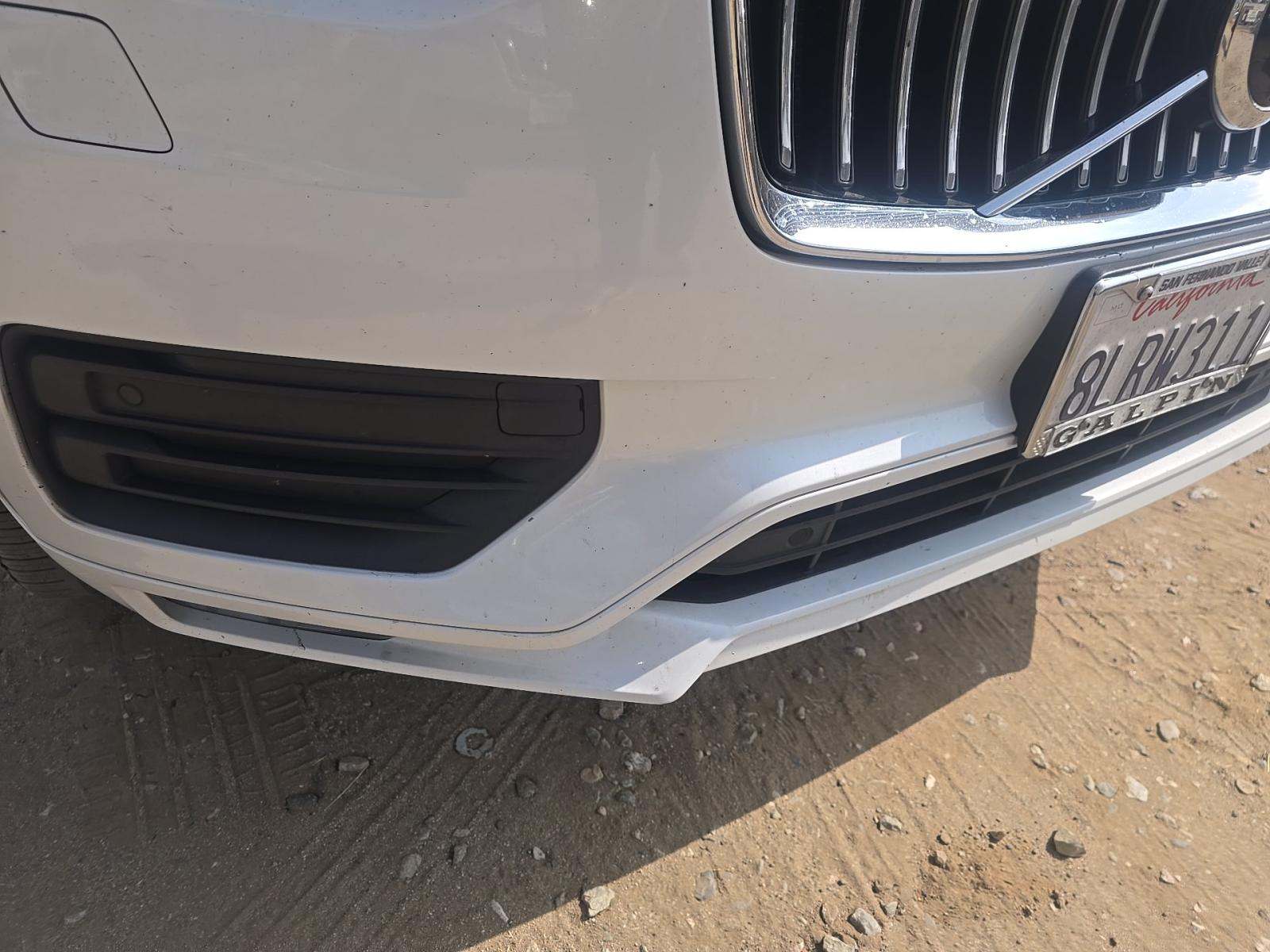 2020 Volvo XC90 T6 Momentum AWD