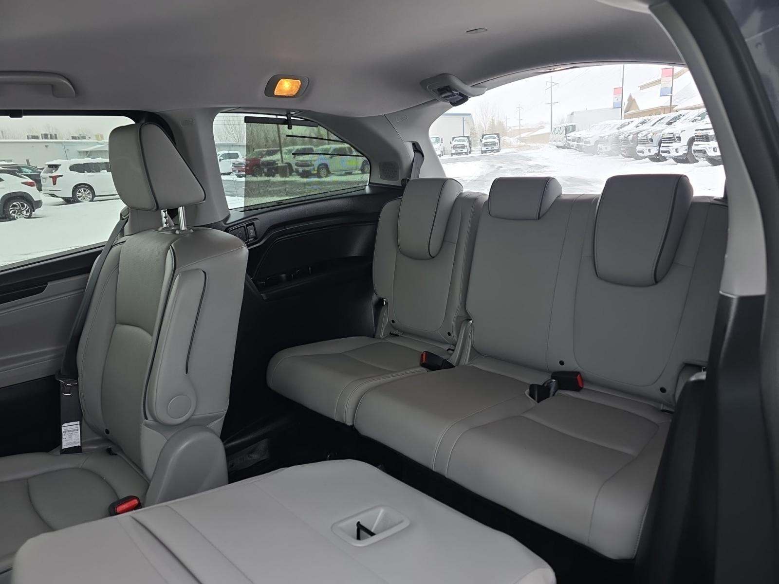 2023 Honda Odyssey Elite FWD