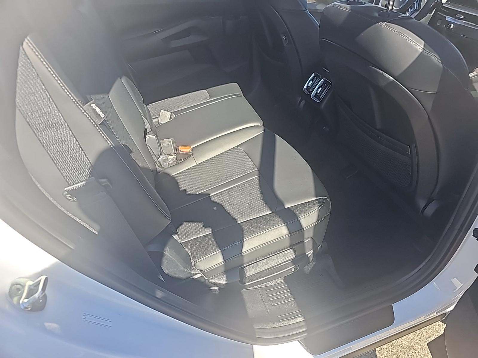 2025 Kia Sorento S FWD