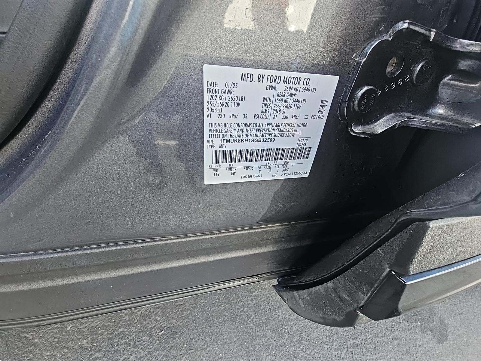 2025 Ford Explorer ST-Line AWD