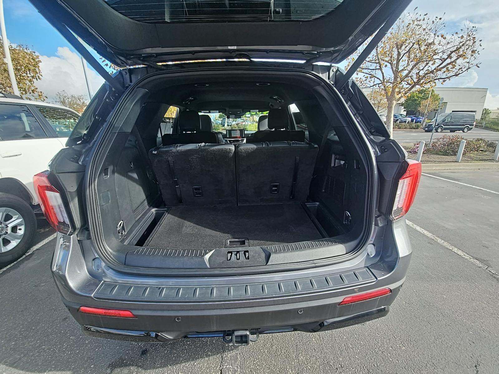 2025 Ford Explorer ST-Line AWD