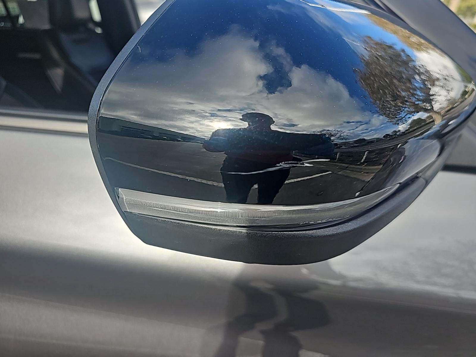 2025 Ford Explorer ST-Line AWD