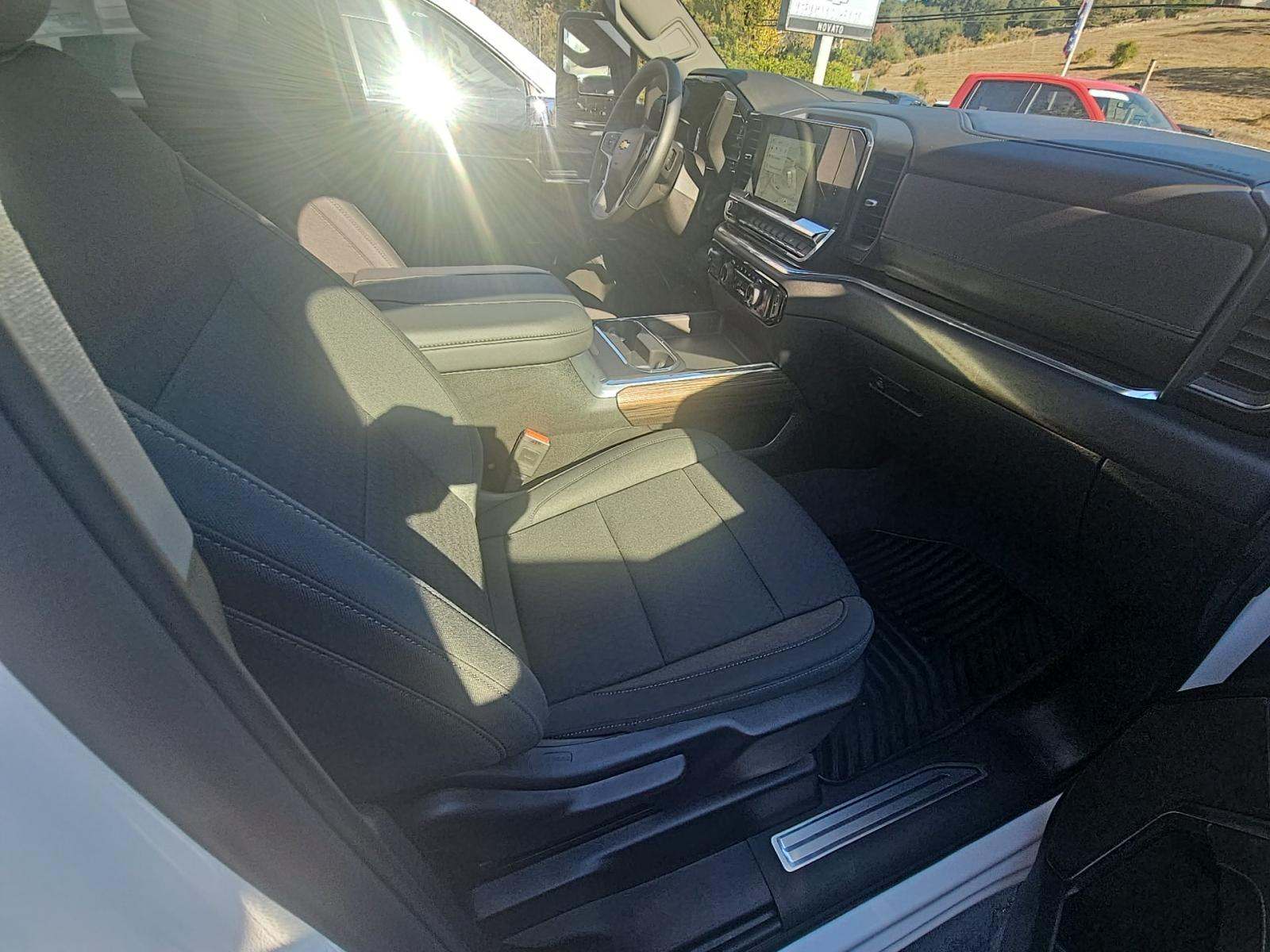 2025 Chevrolet Silverado 2500HD LT AWD