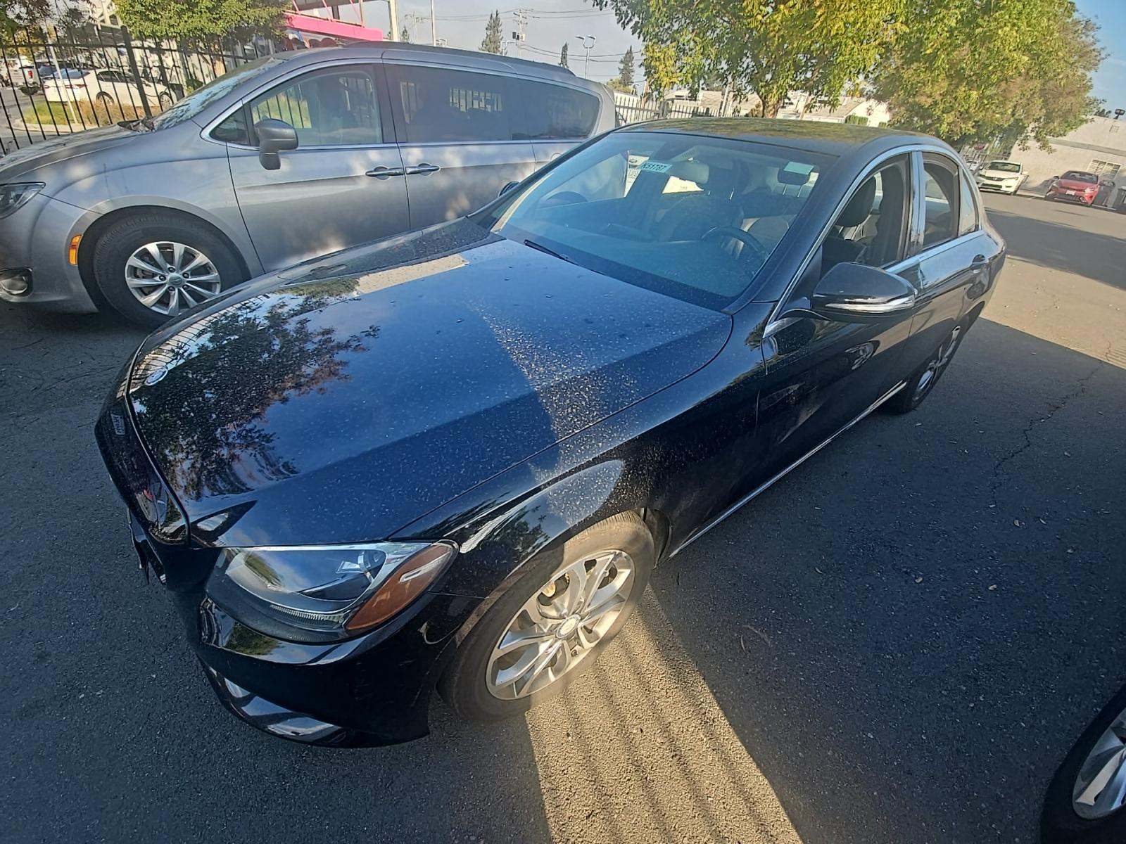 2015 Mercedes-Benz C 300 Sedan
