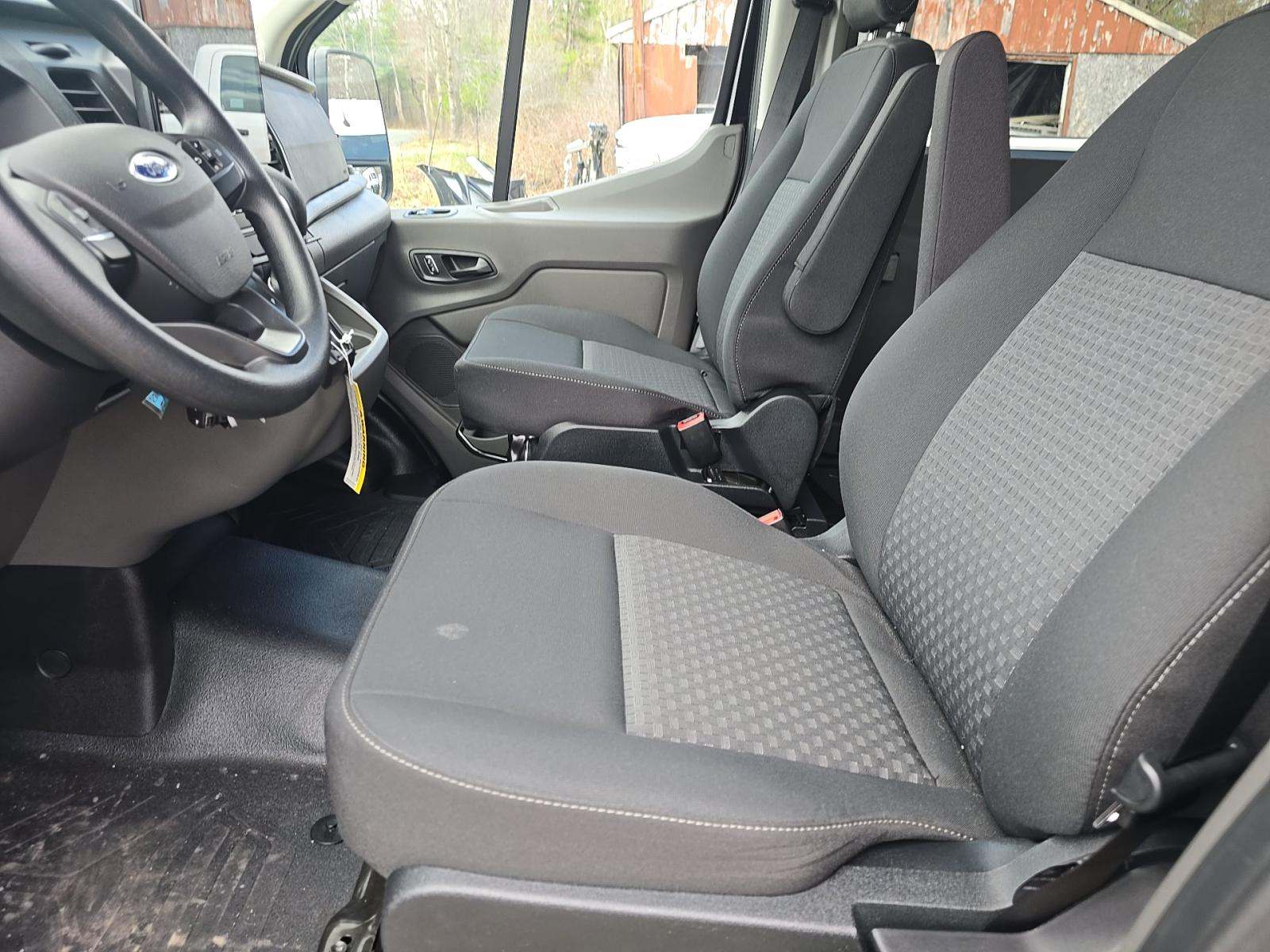 FORD TRANSIT 350 - 2
