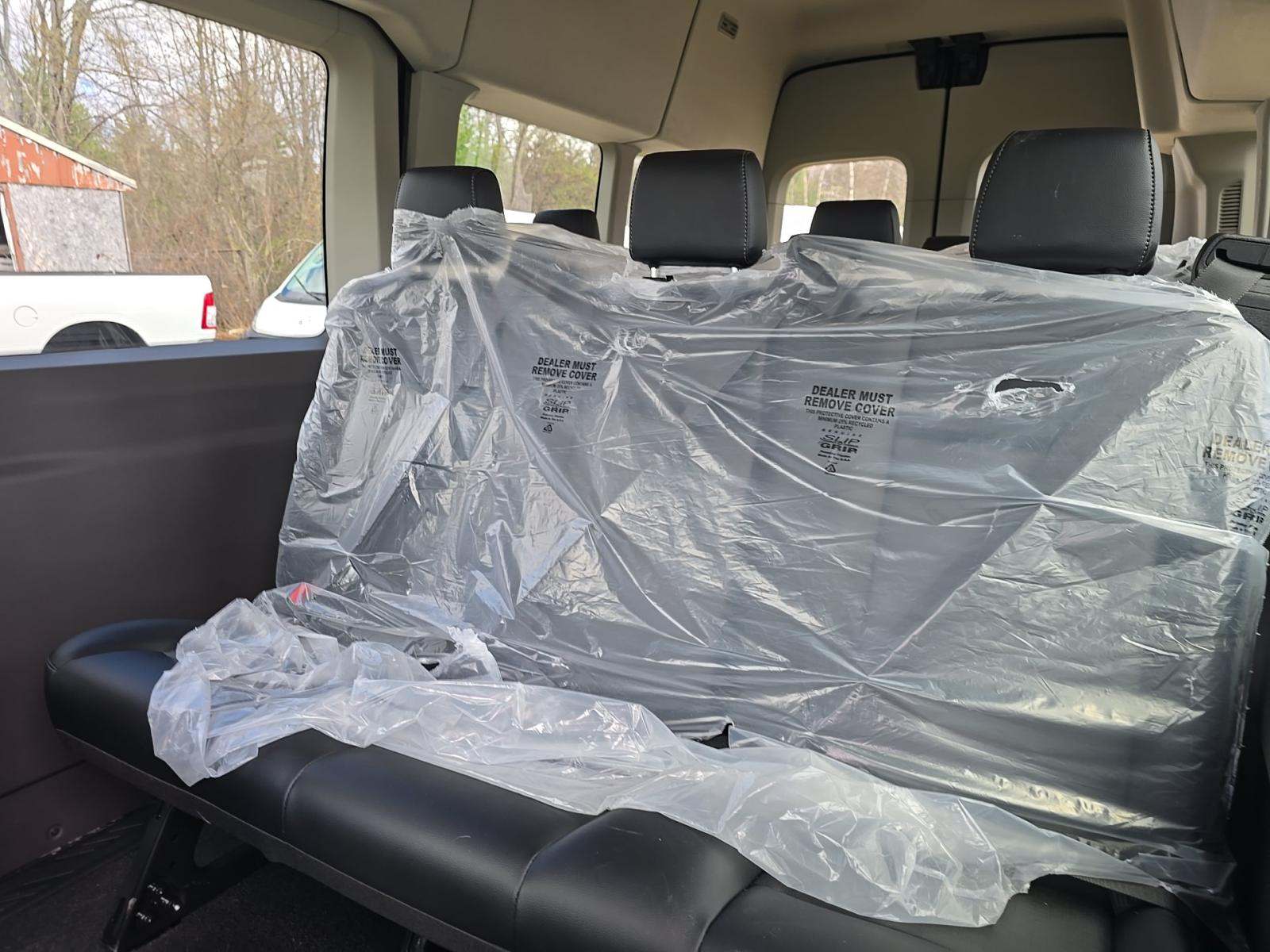 FORD TRANSIT 350 - 9