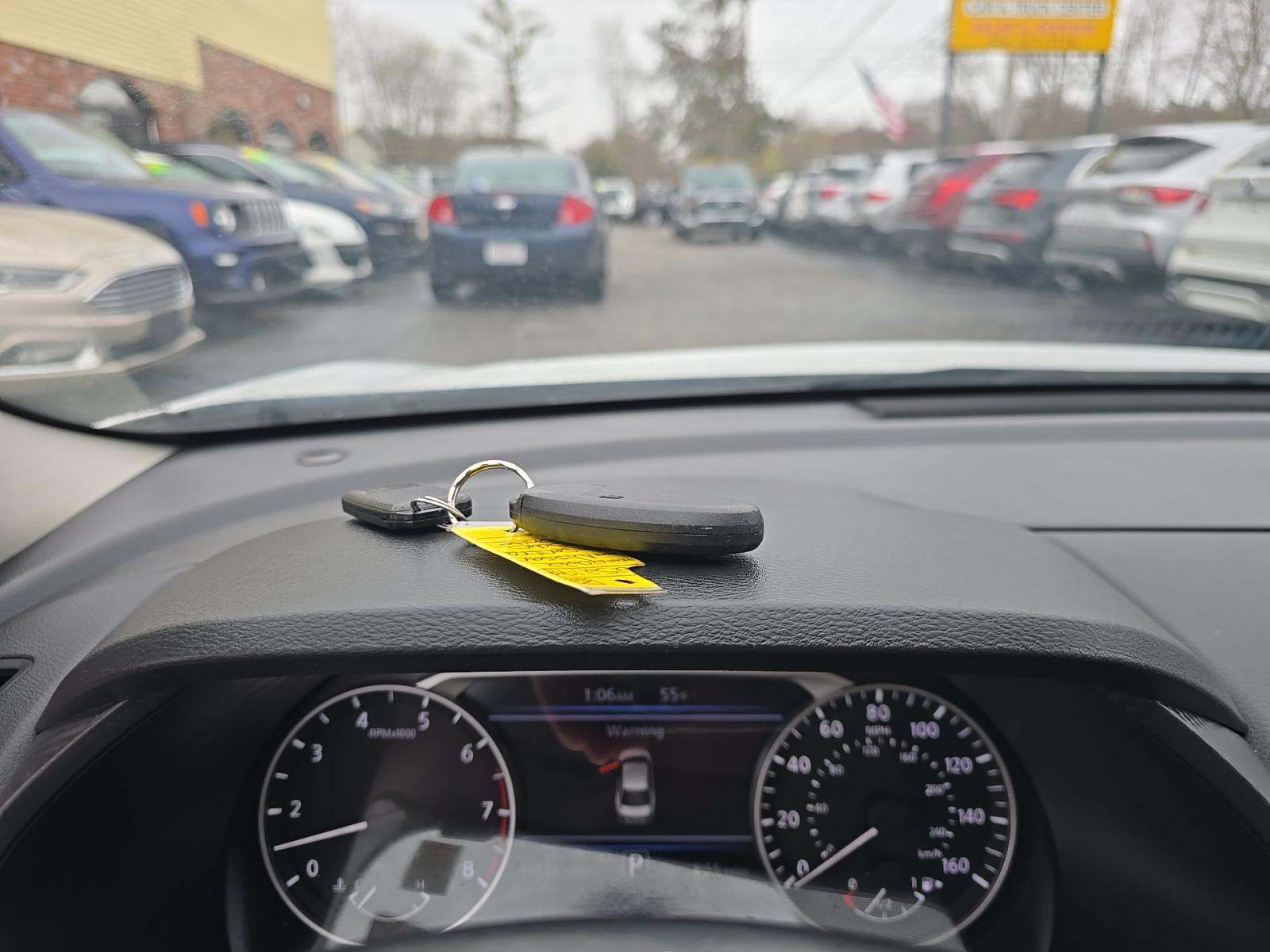 NISSAN SENTRA - 4