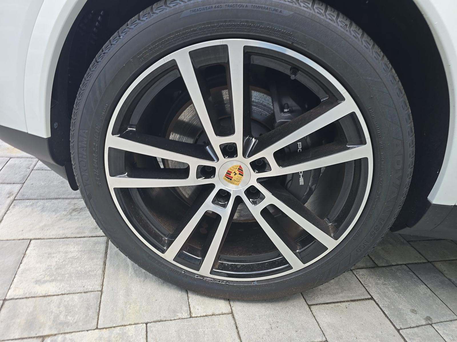 2024 Porsche Cayenne Base AWD