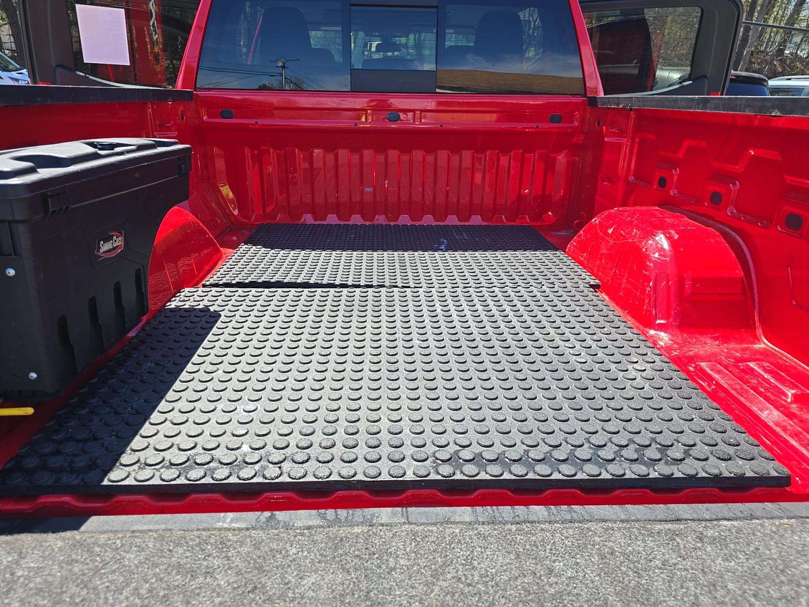 CHEVROLET SILVERADO - 10