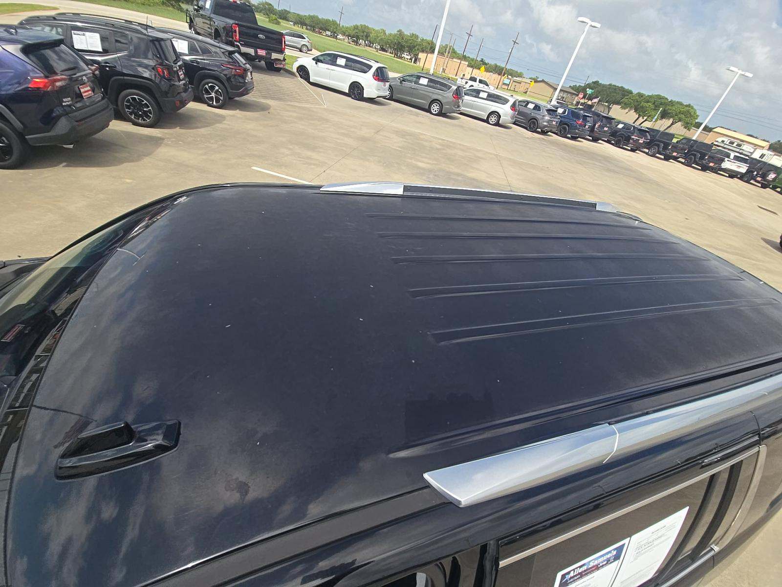 2018 Cadillac Escalade Base RWD