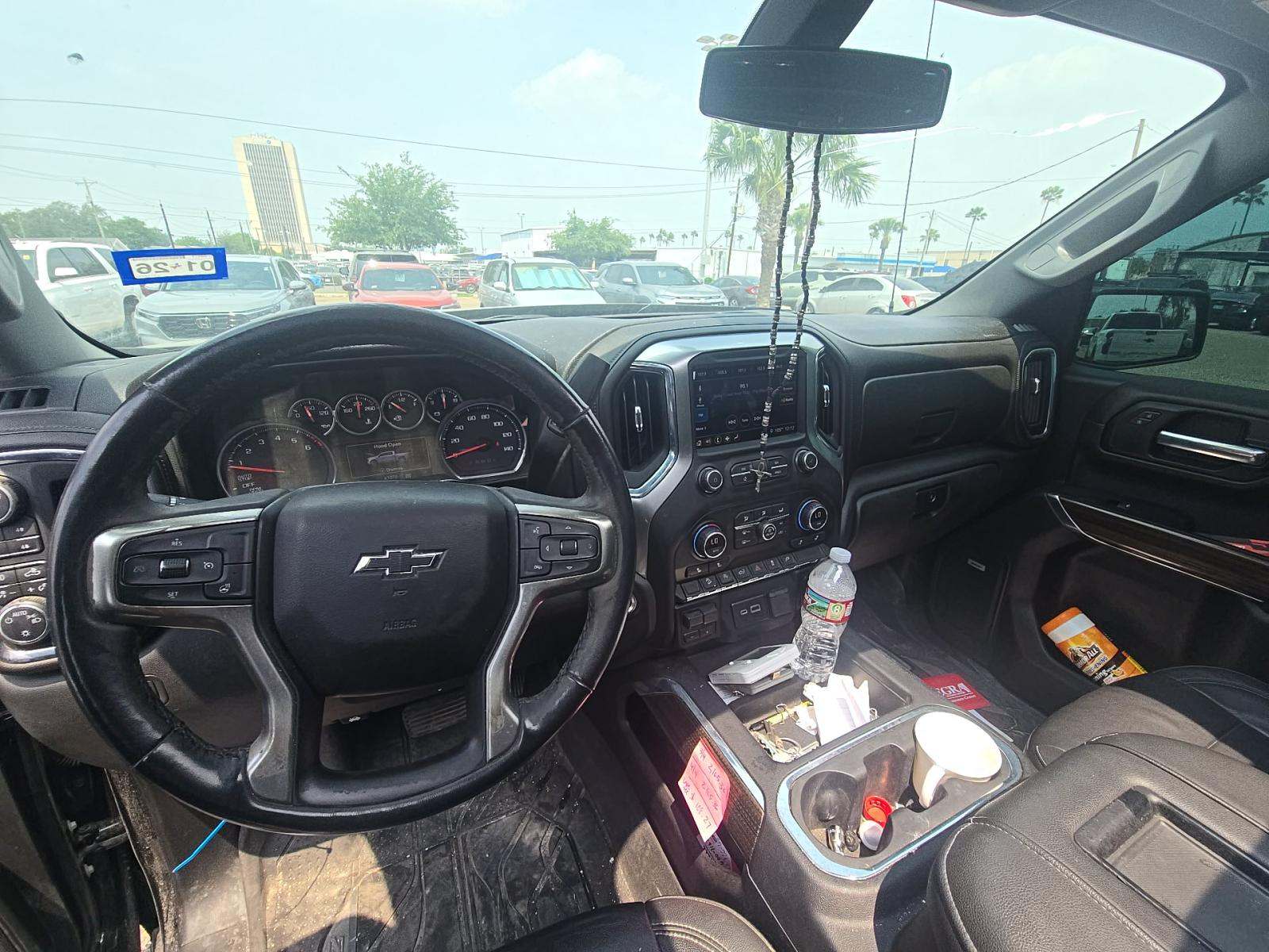 CHEVROLET SILVERADO - 10