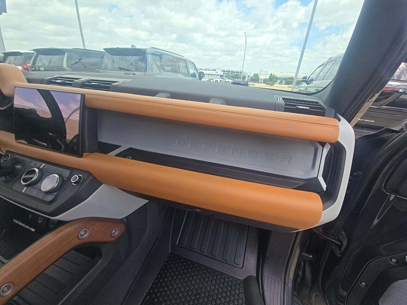 2023 Land Rover Defender 130 First Edition AWD