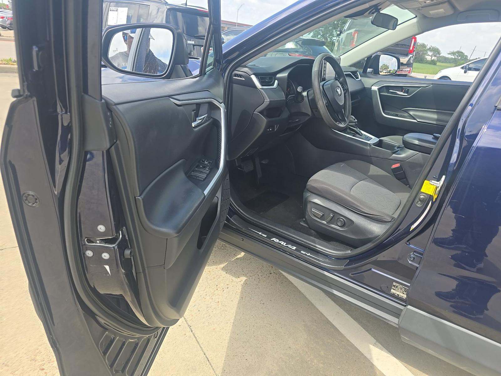 2022 Toyota RAV4 XLE FWD
