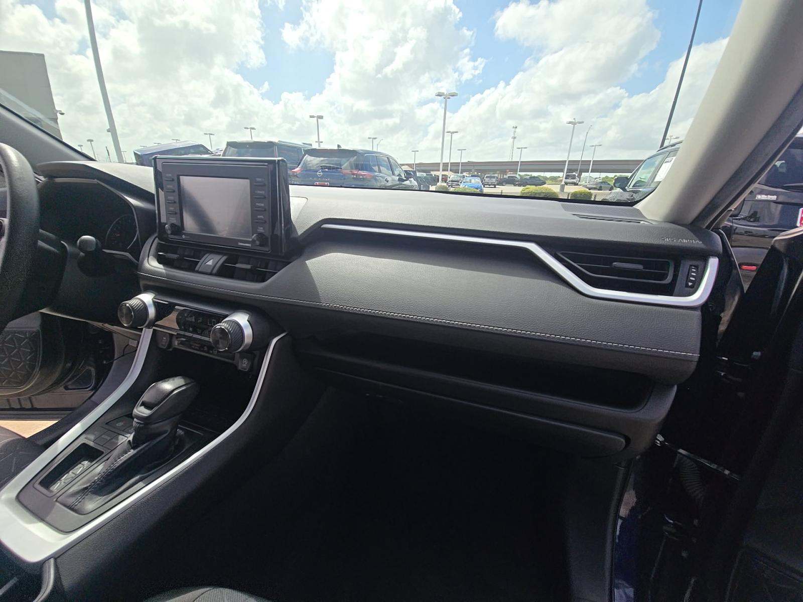 2022 Toyota RAV4 XLE FWD