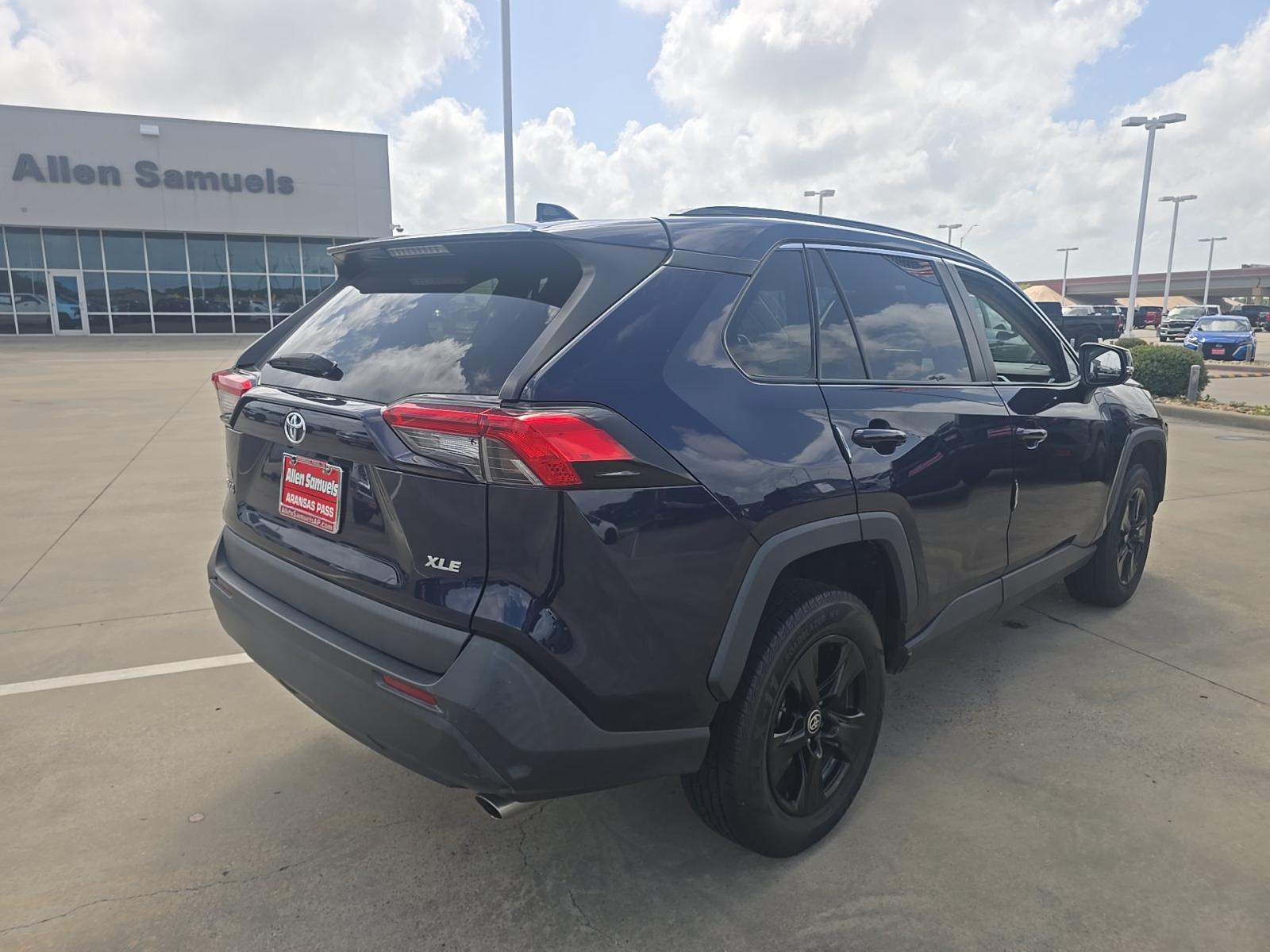 2022 Toyota RAV4 XLE FWD