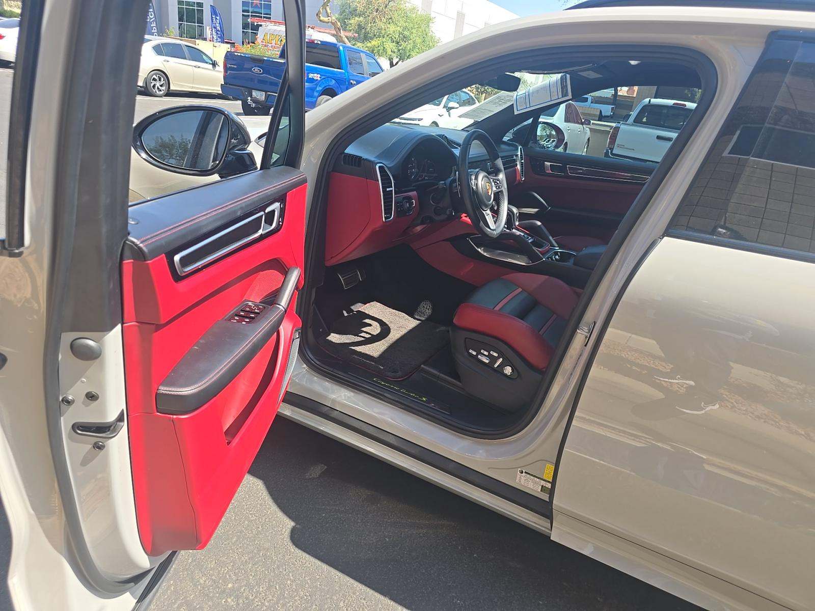 PORSCHE CAYENNE - 6