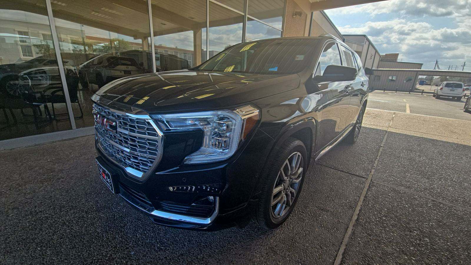 2023 GMC Terrain Denali 5SA