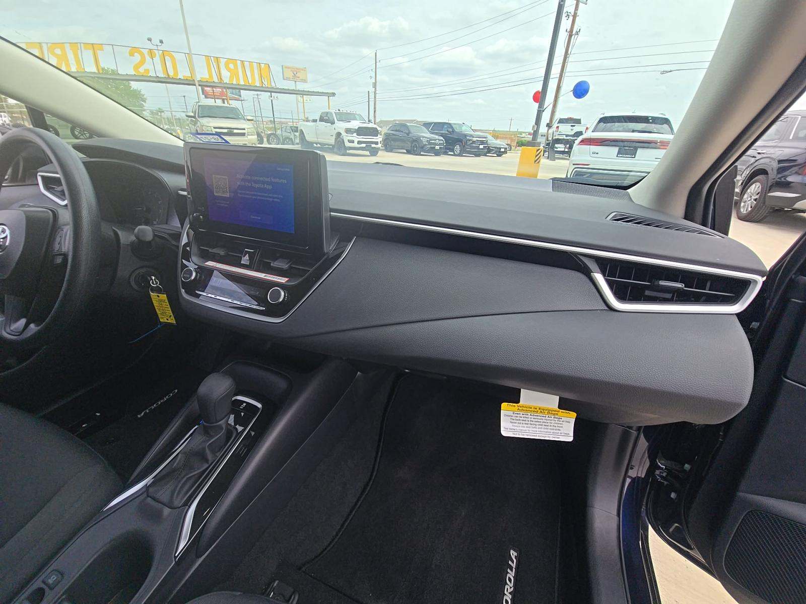 2025 Toyota Corolla LE FWD