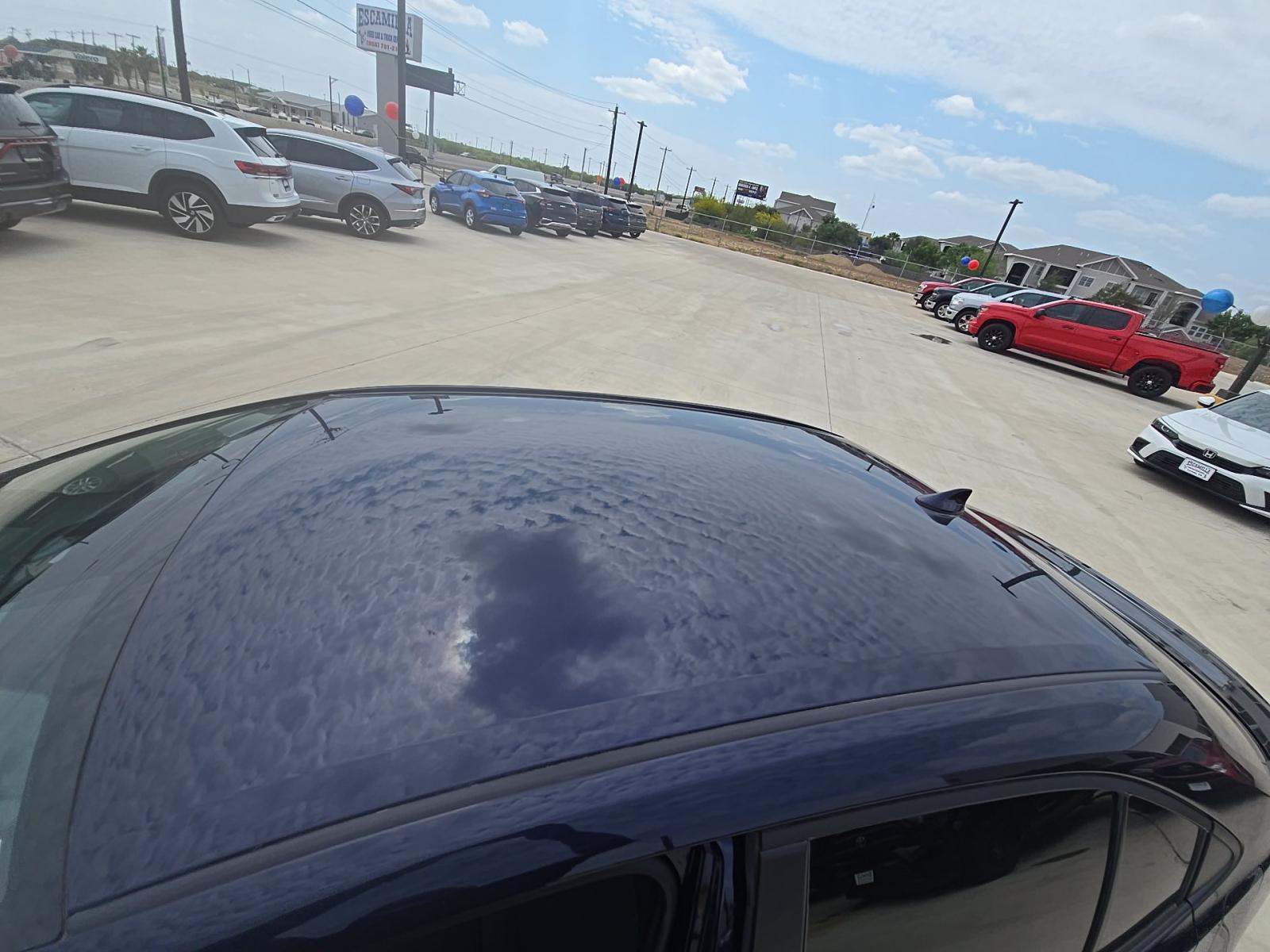 2025 Toyota Corolla LE FWD