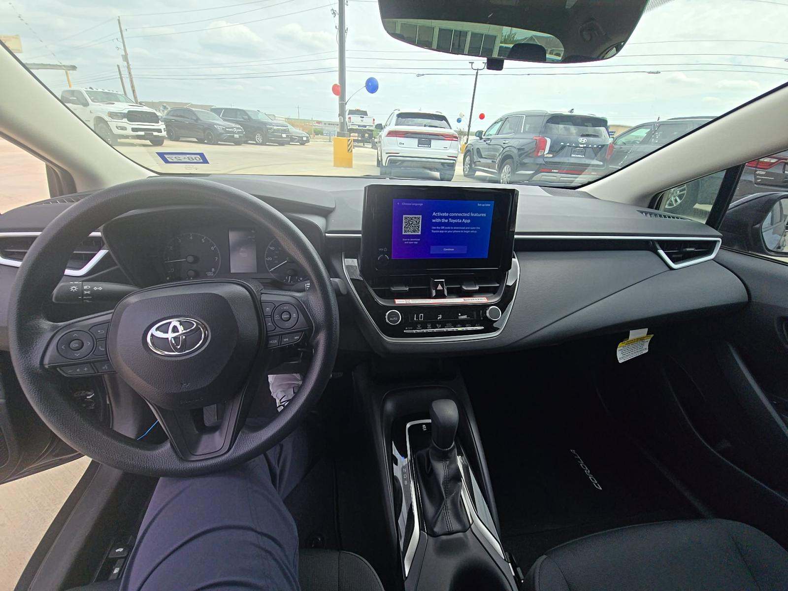 2025 Toyota Corolla LE FWD