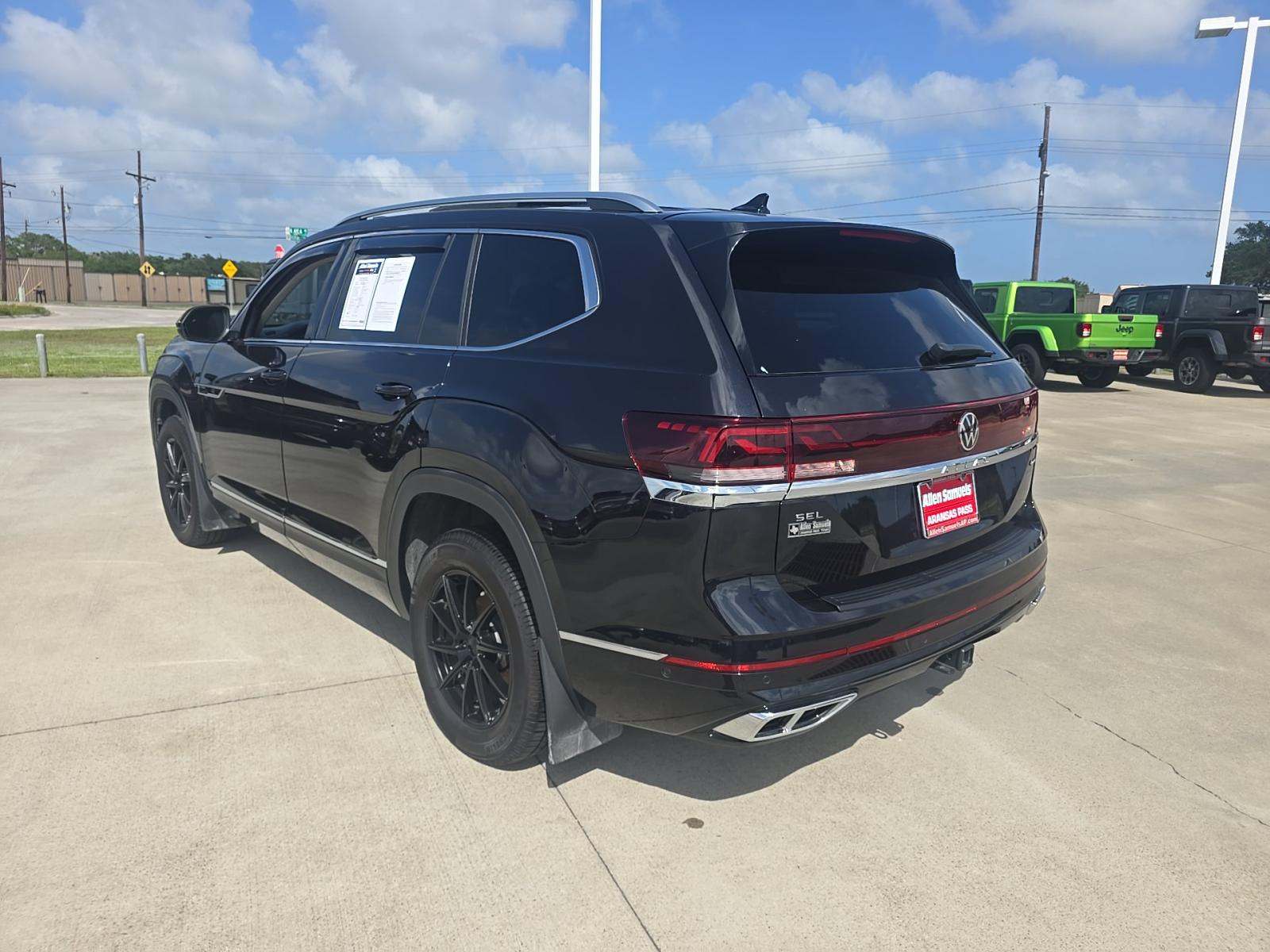 2024 Volkswagen Atlas 2.0T SEL Premium R-Line AWD