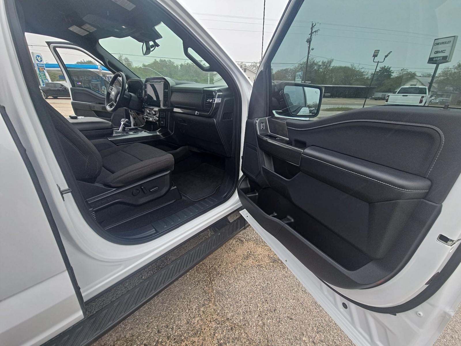 2023 Ford F-150 XLT RWD