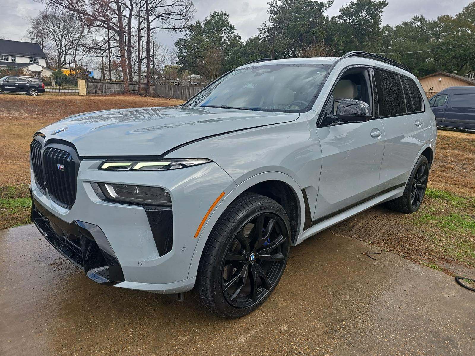2024 BMW X7 M60i AWD