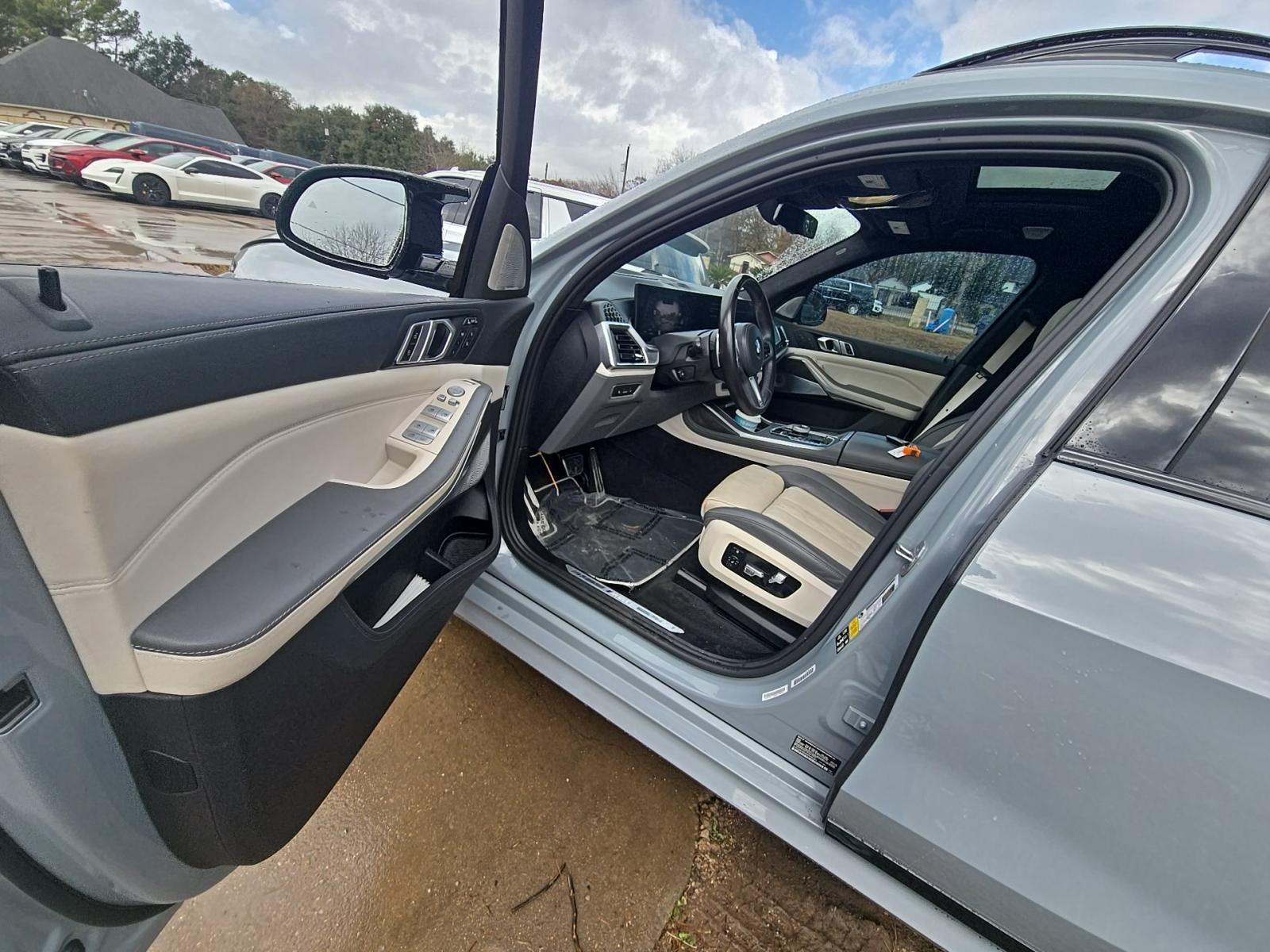 2024 BMW X7 M60i AWD