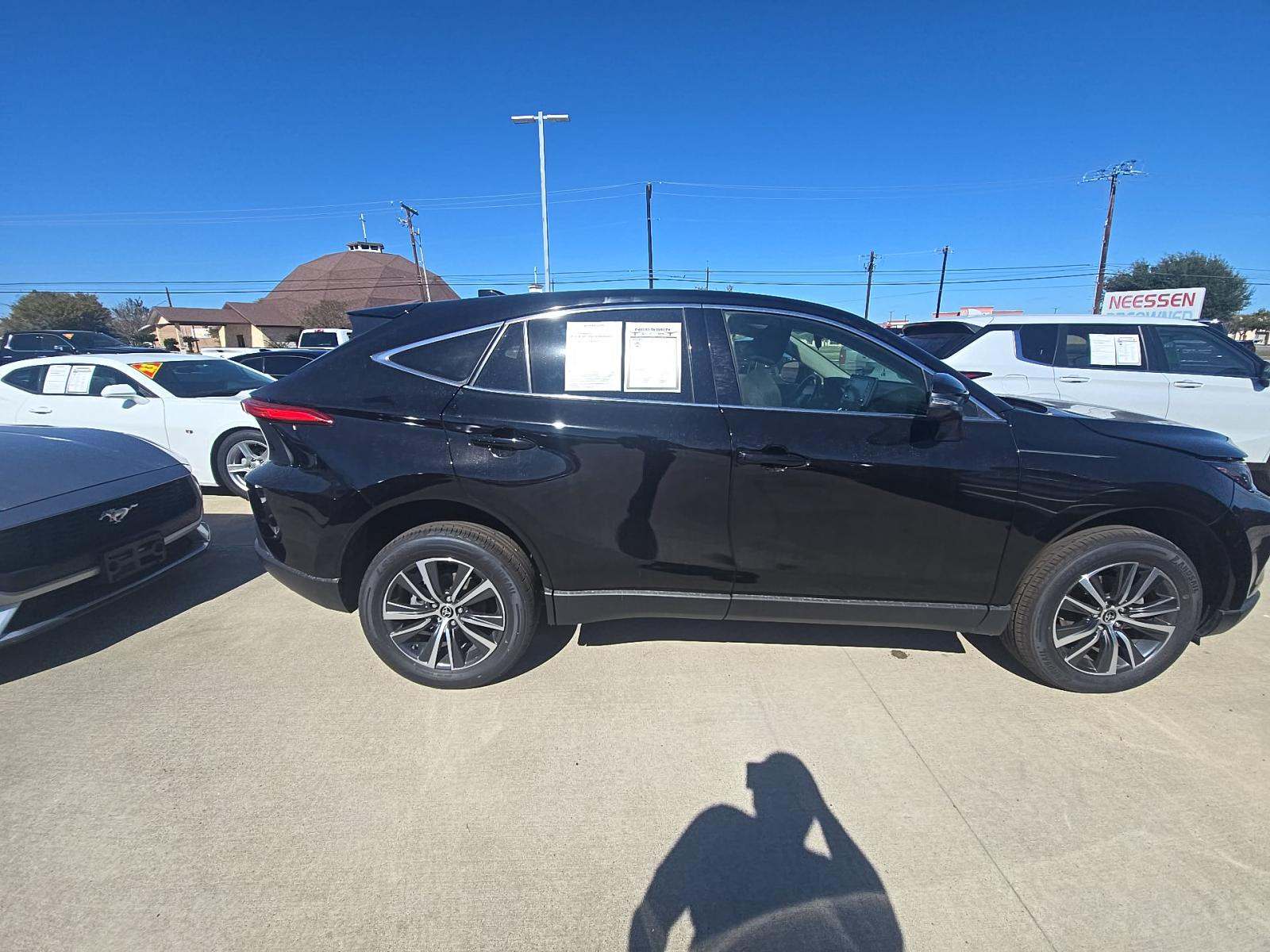 2022 Toyota Venza LE AWD