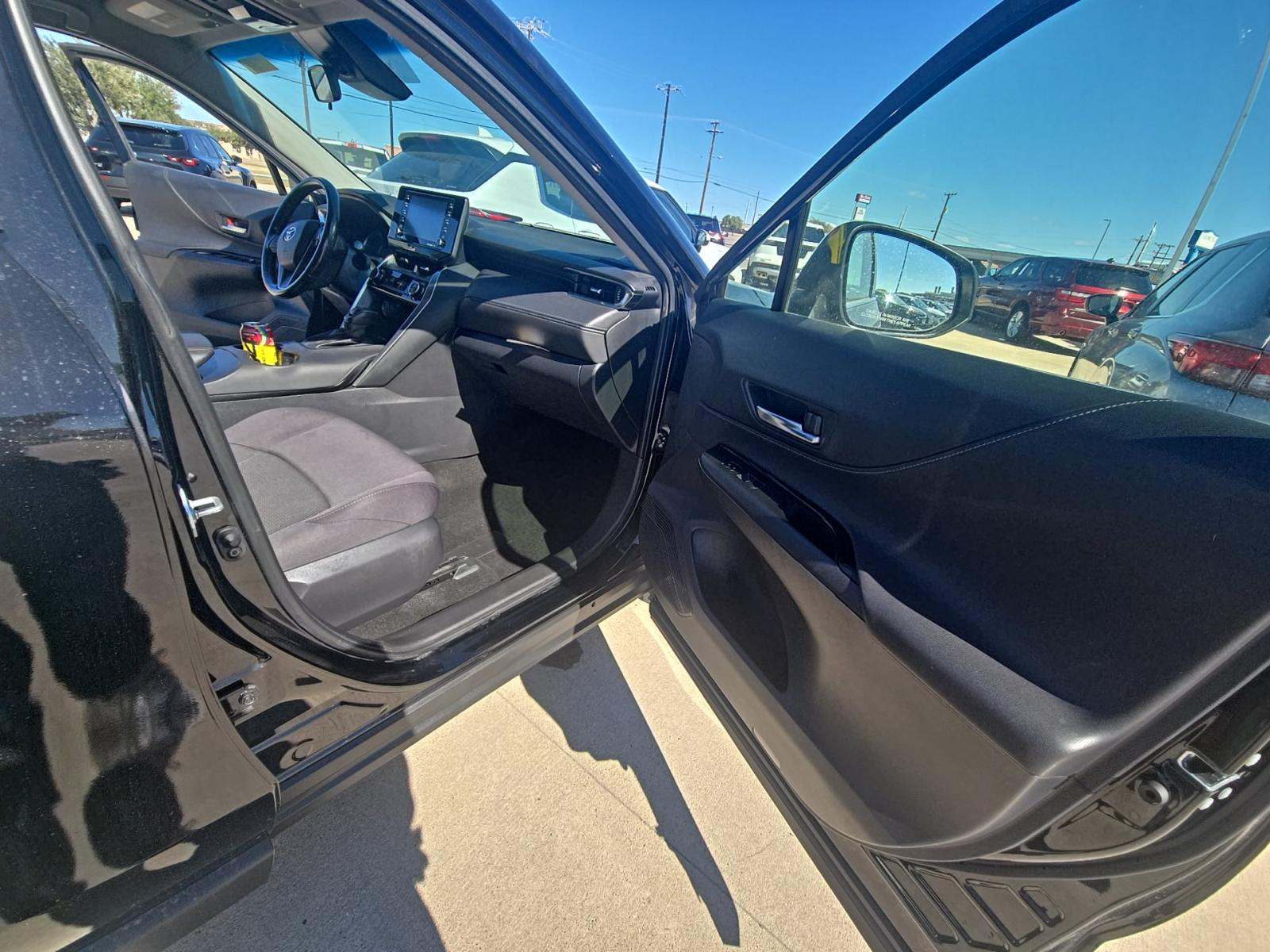 2022 Toyota Venza LE AWD