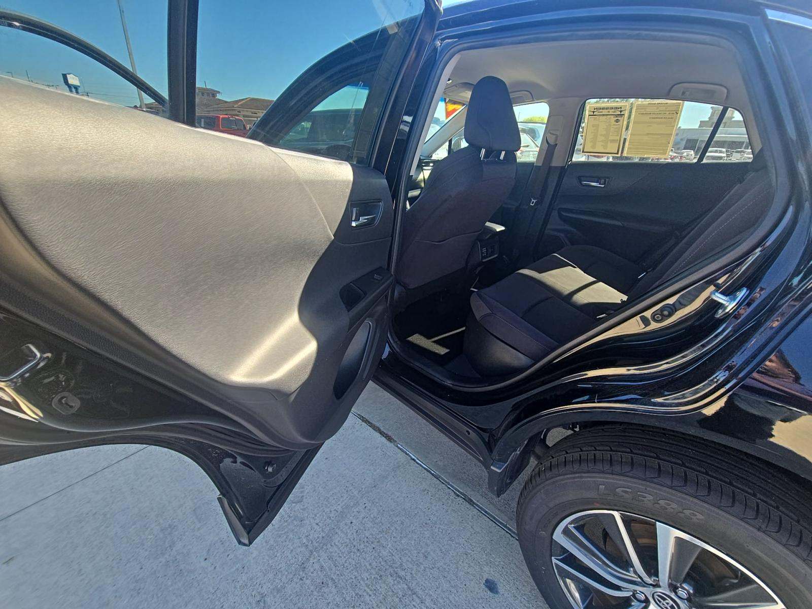 2022 Toyota Venza LE AWD