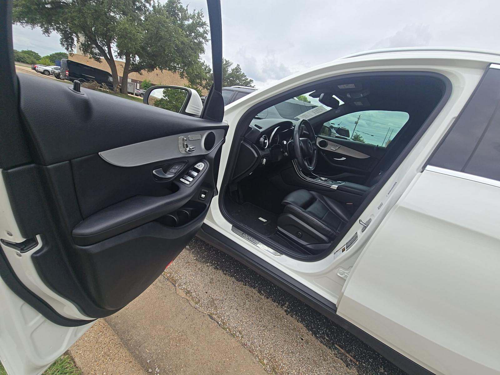 2019 Mercedes-Benz GLC GLC 300 RWD